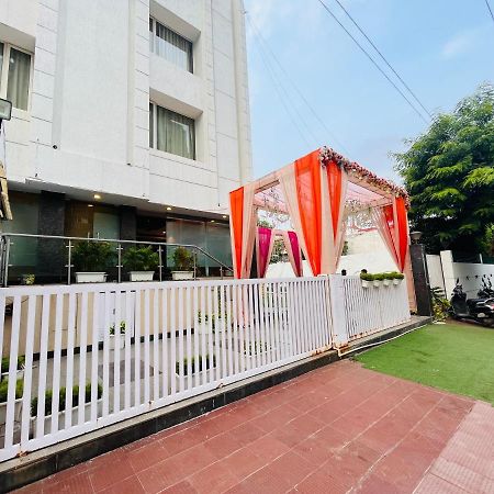Star Hotel Ghaziabad Exterior photo